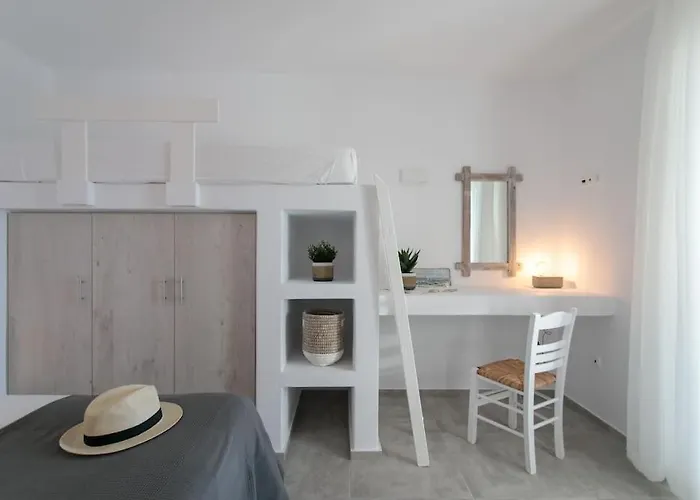 Avlia Panoramic Naxos Pláka