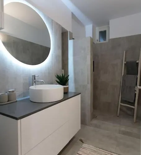 Avlia Panoramic Naxos Pláka